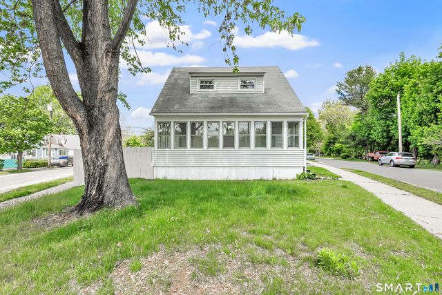 106 Brookdale Lane, Waterbury, CT 06705