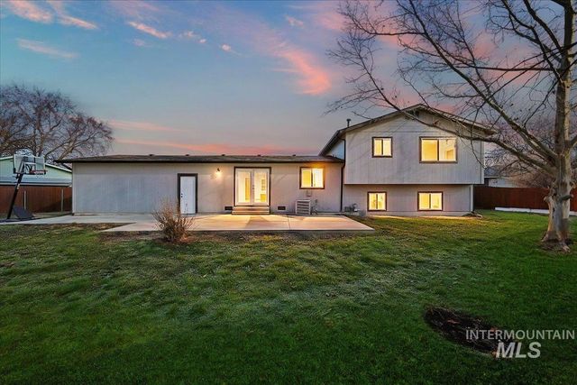 10667 W Cranberry St, Boise, ID 83713