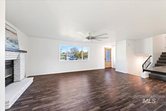 10667 W Cranberry St, Boise, ID 83713