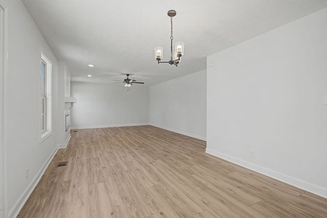 854 Burley Barn Rd, Clarksville, TN 37042