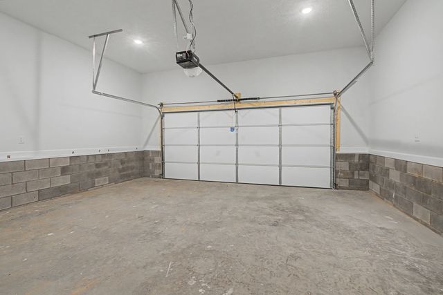 854 Burley Barn Rd, Clarksville, TN 37042