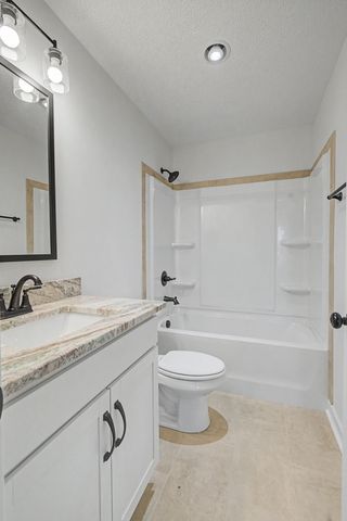 854 Burley Barn Rd, Clarksville, TN 37042