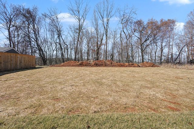 854 Burley Barn Rd, Clarksville, TN 37042