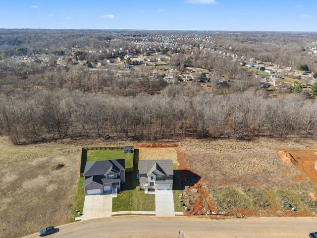 854 Burley Barn Rd, Clarksville, TN 37042