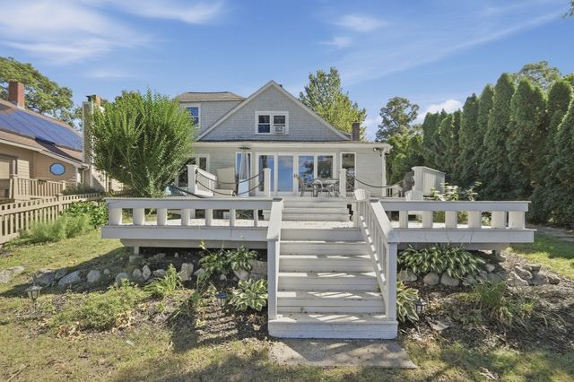 1533 Morton Avenue, New Bedford, MA 02745
