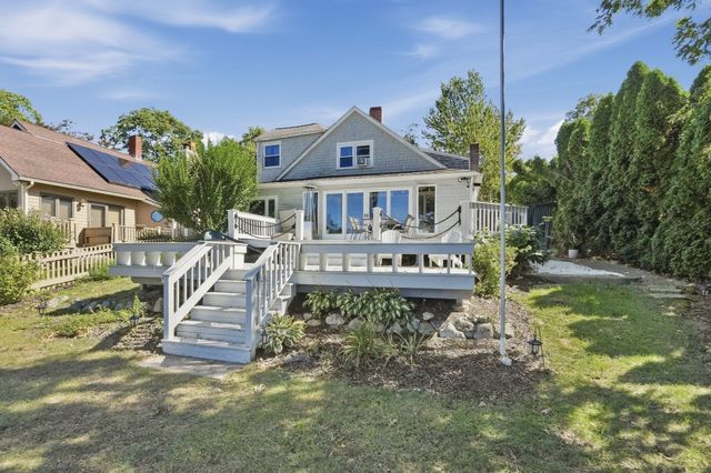 1533 Morton Avenue, New Bedford, MA 02745