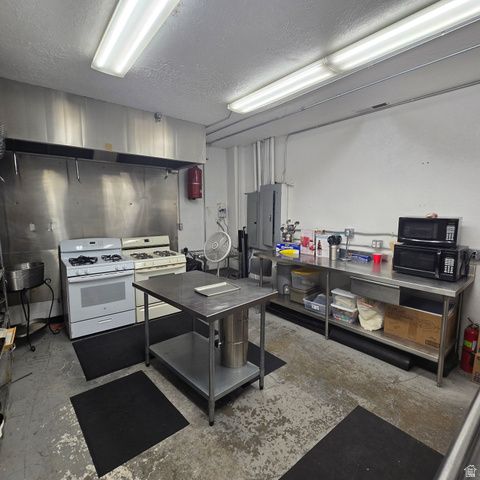 3950 S REDWOOD RD, Salt Lake City, UT 84123