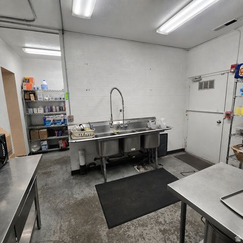 3950 S REDWOOD RD, Salt Lake City, UT 84123