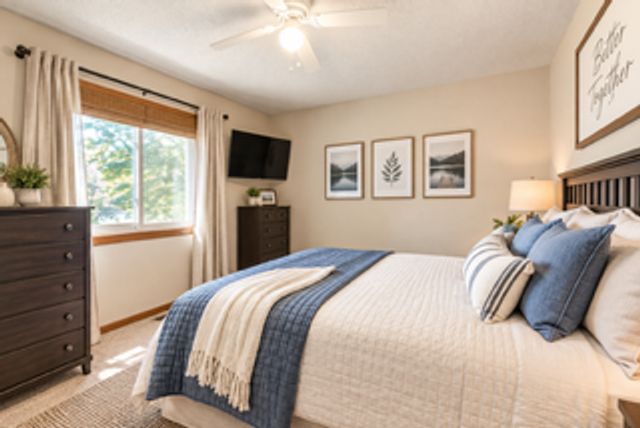 1808 W River Street, Monticello, MN 55362