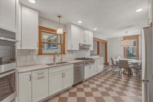 2279 8th Street, White Bear Lake, MN 55110
