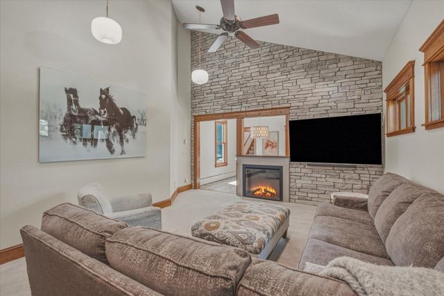 2279 8th Street, White Bear Lake, MN 55110