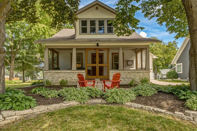 2279 8th Street, White Bear Lake, MN 55110