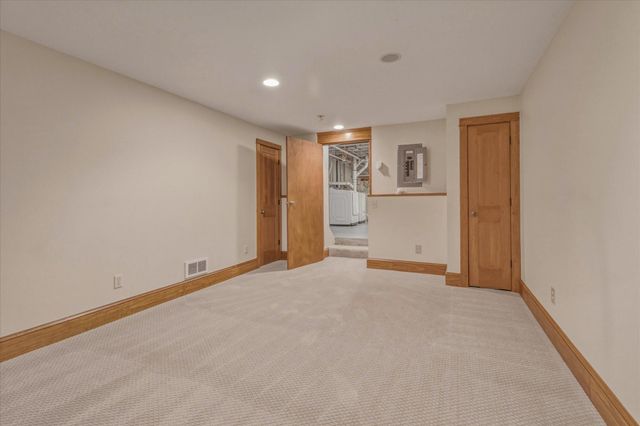 2279 8th Street, White Bear Lake, MN 55110