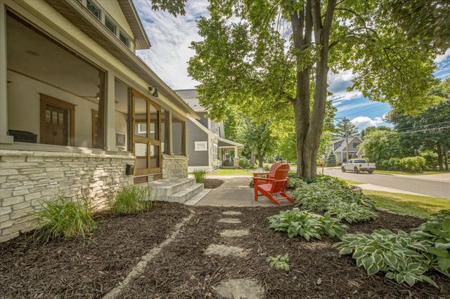 2279 8th Street, White Bear Lake, MN 55110