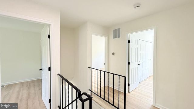 501 TAVENNER CT, Sterling, VA 20164