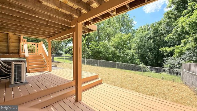 501 TAVENNER CT, Sterling, VA 20164