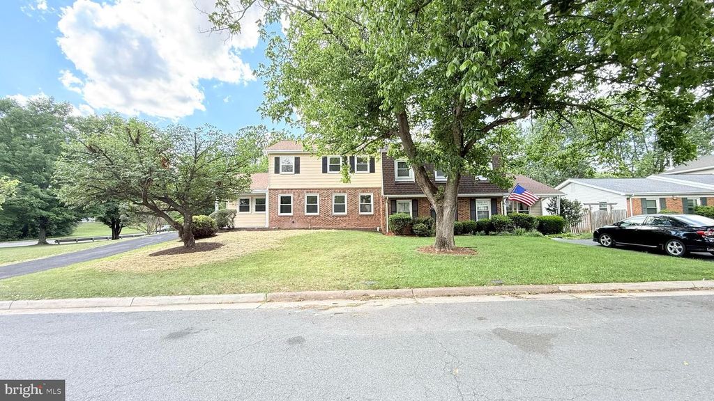 501 TAVENNER CT, Sterling, VA 20164