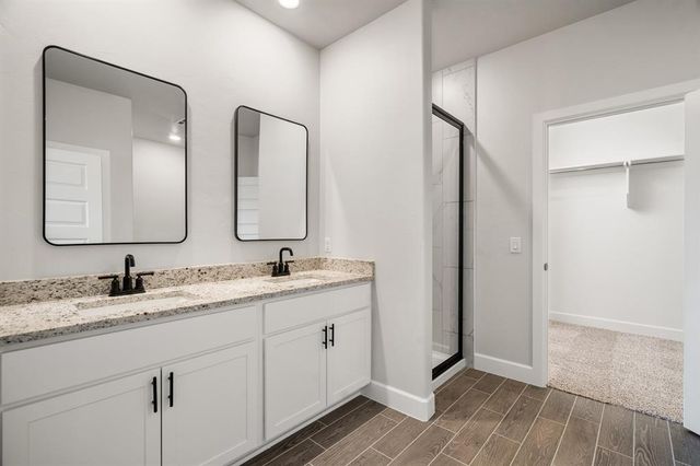 2381 Clubhouse Drive, Blanchard, OK 73010