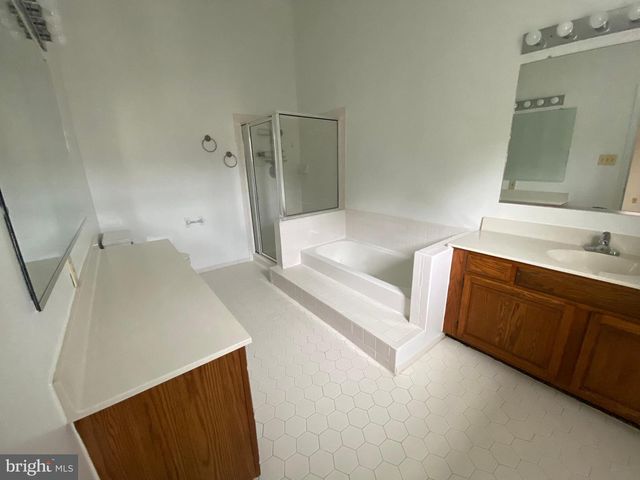 7429 SALFORD CT, Alexandria, VA 22315