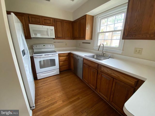 7429 SALFORD CT, Alexandria, VA 22315