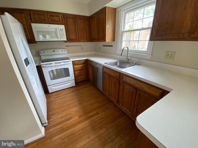 7429 SALFORD CT, Alexandria, VA 22315