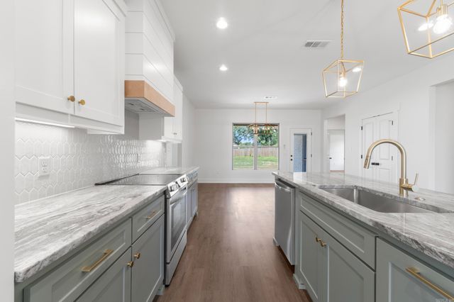 11 Morning Sun Cove, Greenbrier, AR 72058