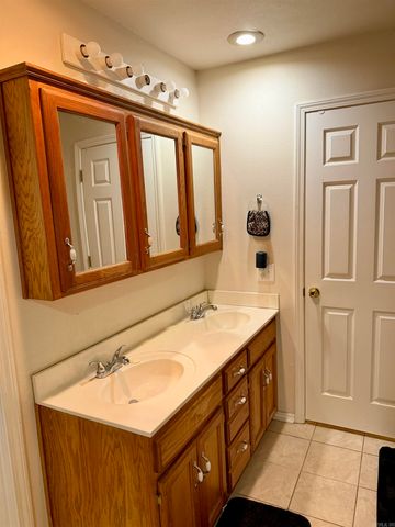 196 Angela Dr, Clarksville, AR 72830