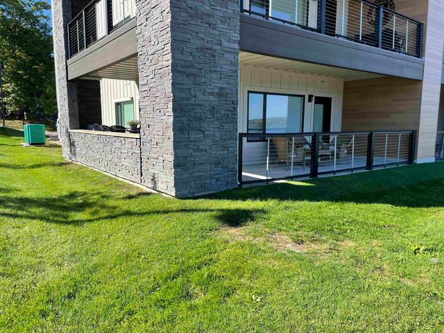 225 E Seventeenth Street, Traverse City, MI 49684