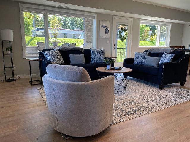 225 E Seventeenth Street, Traverse City, MI 49684