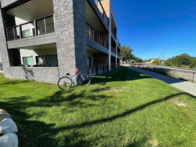 225 E Seventeenth Street, Traverse City, MI 49684