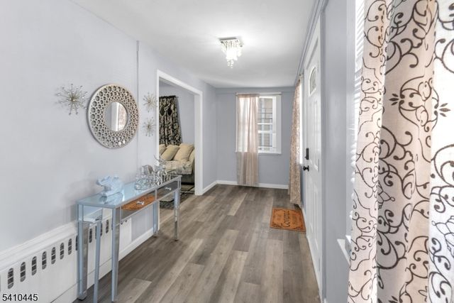 82 Shaw Ave, Newark City, NJ 07112