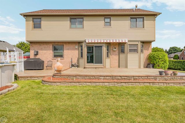 48037 Lafayette Drive, Macomb, MI 48044
