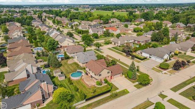 48037 Lafayette Drive, Macomb, MI 48044