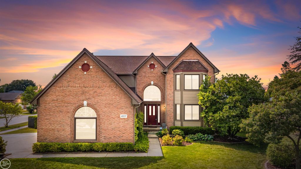 48037 Lafayette Drive, Macomb, MI 48044