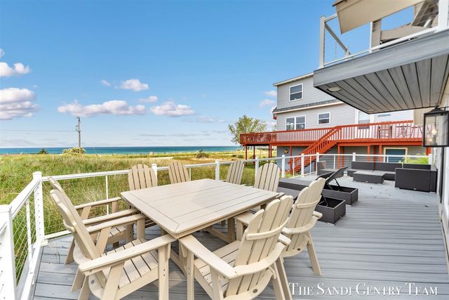 2806 N Lakeshore Drive, Mears, MI 49436