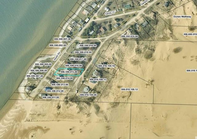 2806 N Lakeshore Drive, Mears, MI 49436