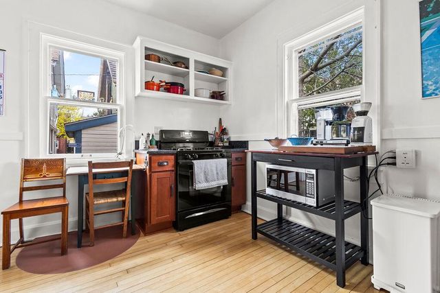 2312 E Linnwood AVENUE, Milwaukee, WI 53211