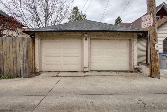 2312 E Linnwood AVENUE, Milwaukee, WI 53211