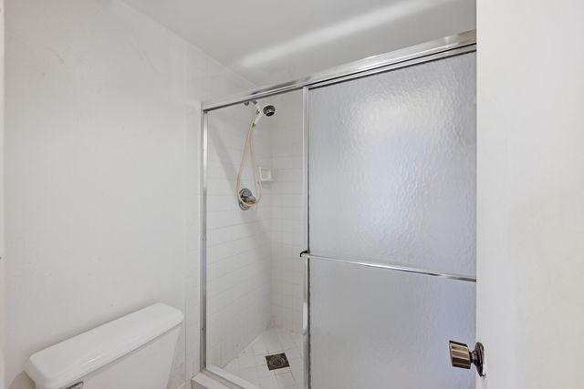 630 Tennis Club Drive Apt 204, Wilton Manors, FL 33311