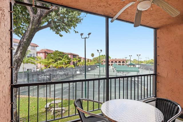 630 Tennis Club Drive Apt 204, Wilton Manors, FL 33311