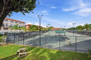 630 Tennis Club Drive Apt 204, Wilton Manors, FL 33311