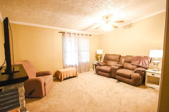 541 Toy Slatten Rd, Sparta, TN 38583