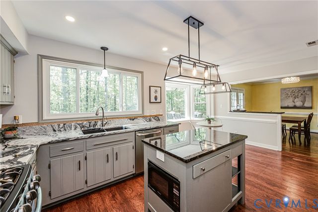 3006 Sagebrook Ct, Midlothian, VA 23112