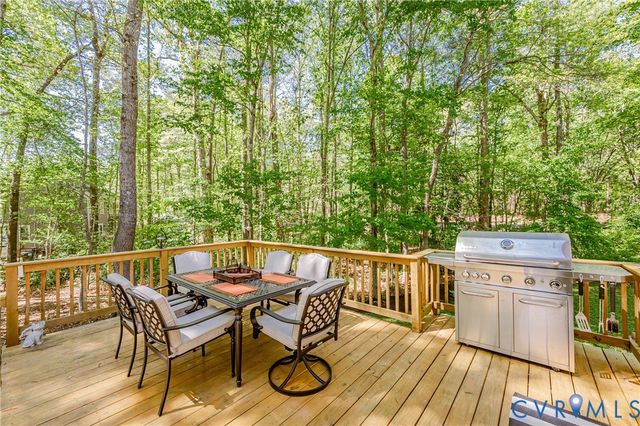 3006 Sagebrook Ct, Midlothian, VA 23112