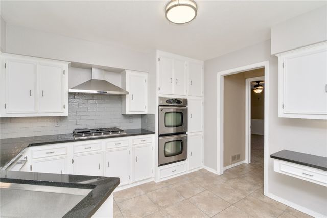 526 Goodwin Drive, Richardson, TX 75081