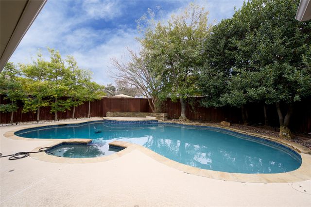 526 Goodwin Drive, Richardson, TX 75081