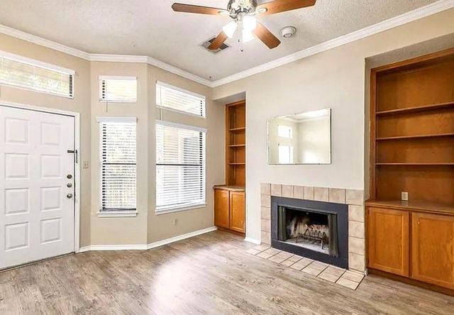 2802 Nueces ST 211, Austin, TX 78705