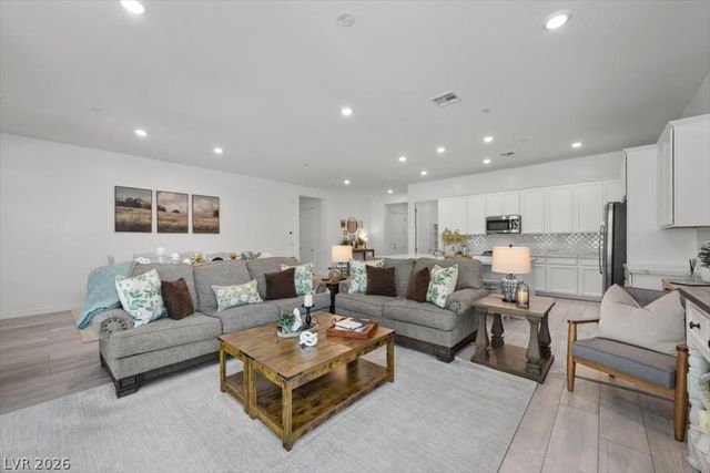 88 Reverie Heights Avenue, Henderson, NV 89011