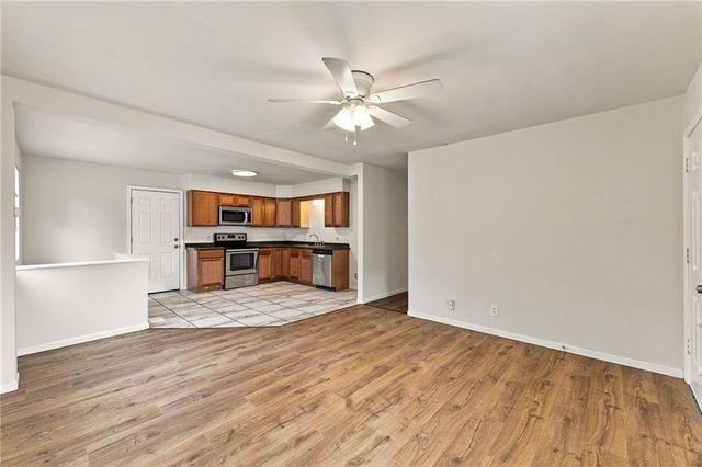 5138 N CORRINGTON Avenue, Kansas City, MO 64119
