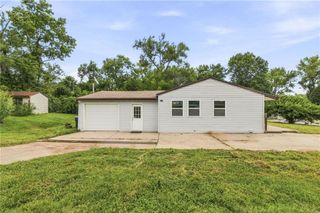5138 N CORRINGTON Avenue, Kansas City, MO 64119